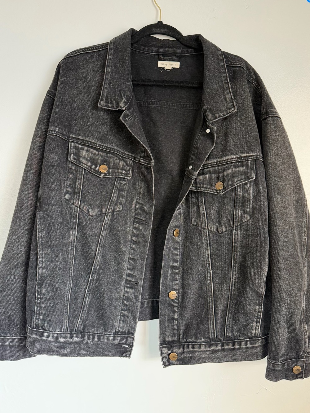 Vintage-Inspired Washed Black Denim Jacket